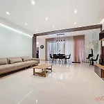 度假居 Rooftop 3br With Plunge Pool & Bbq Near Airport *