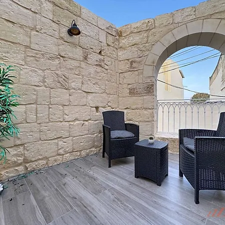 Rooftop 3br With Plunge Pool & Bbq Near Airport Σπίτι διακοπών *