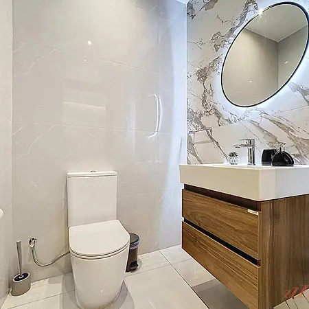 Σπίτι διακοπών Rooftop 3br With Plunge Pool & Bbq Near Airport