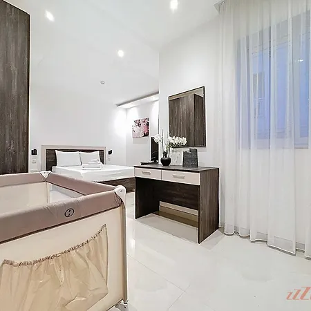 Rooftop 3br With Plunge Pool & Bbq Near Airport * Hal Ghaxiak