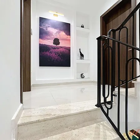 Rooftop 3br With Plunge Pool & Bbq Near Airport Σπίτι διακοπών
