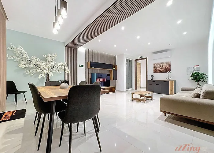 Rooftop Oasis With Plunge Pool & Bbq *