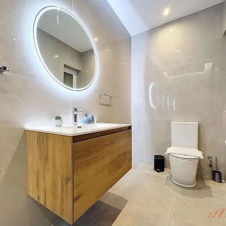 Feriehus Rooftop 3br With Plunge Pool & Bbq Near Airport