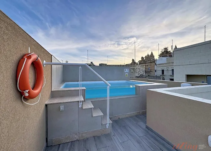 Rooftop Oasis With Plunge Pool & Bbq Case de vacanță Hal Ghaxiak