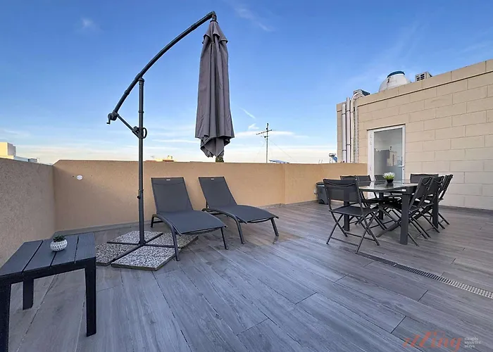 Rooftop Oasis With Plunge Pool & Bbq