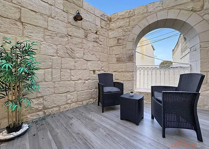 Rooftop Oasis With Plunge Pool & Bbq Holiday home *