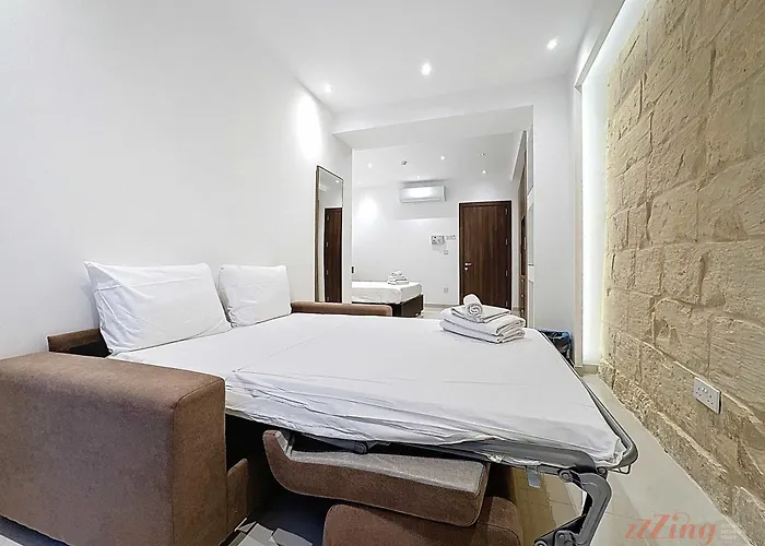 Rooftop Oasis With Plunge Pool & Bbq *